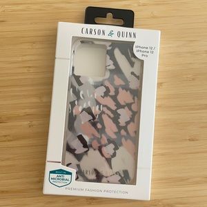 Carson & Quinn cheetah iPhone 12/12pro phone case